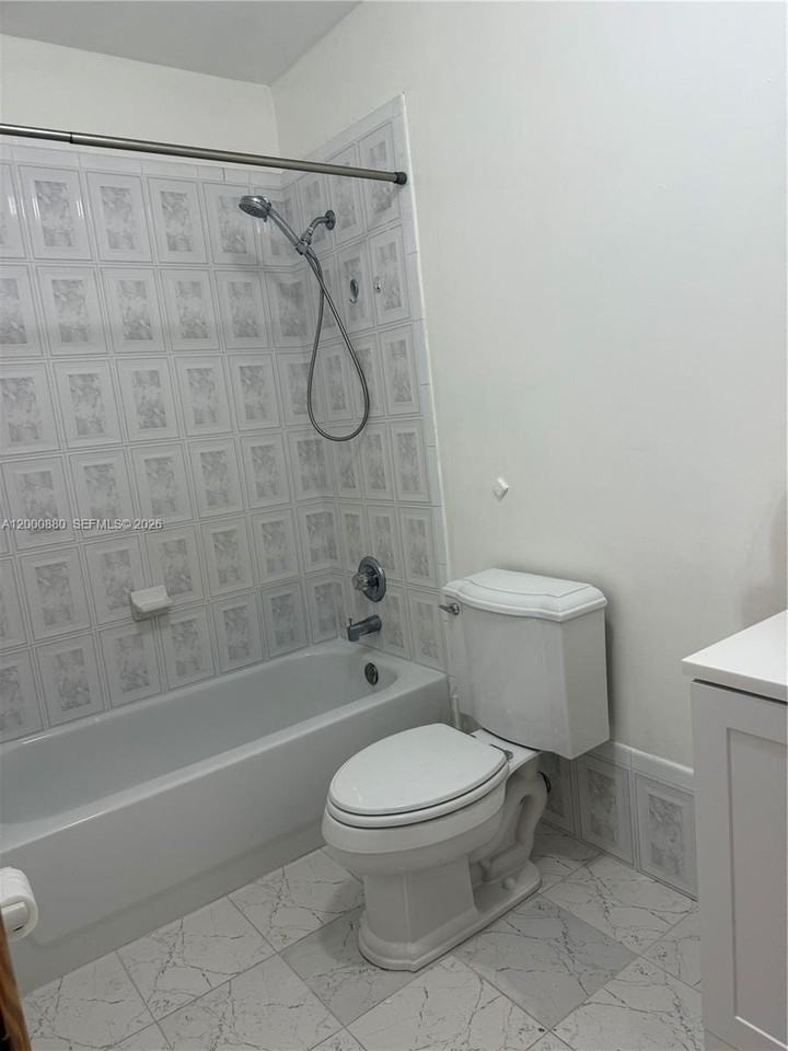 13410 Sw 81st St #2 - Photo 6 of 6