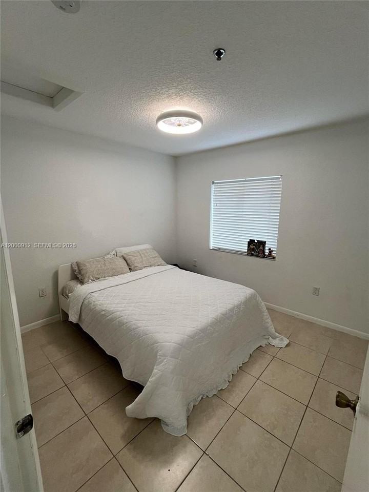 171 Riviera Cir #61 - Photo 2 of 27