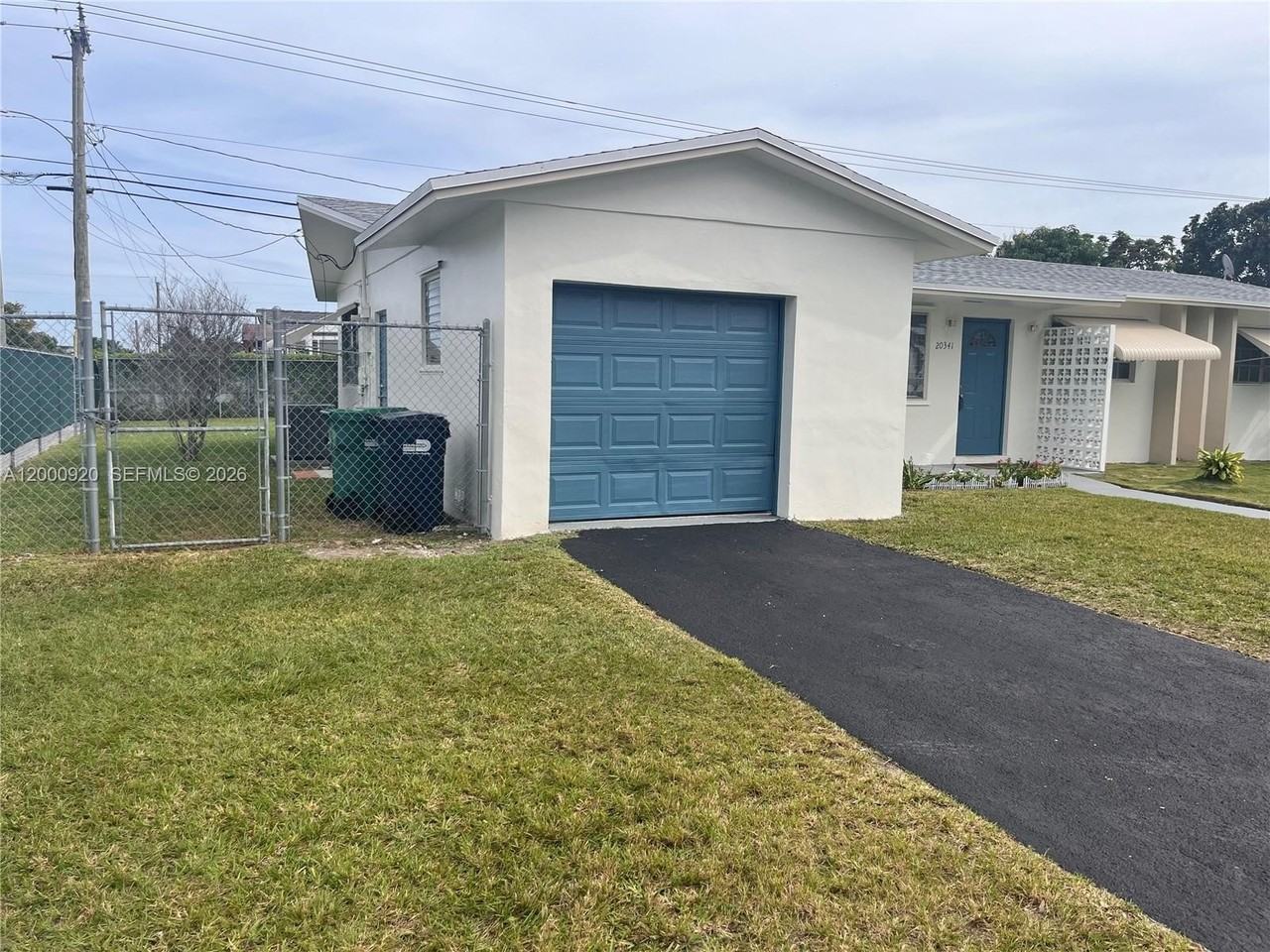 20341 Sw 117th Ave - Photo 2 of 12
