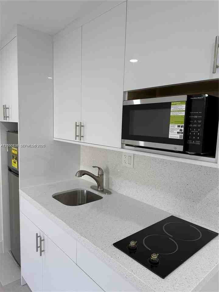 6820 Sw 5th St #1 - Photo 5 of 8