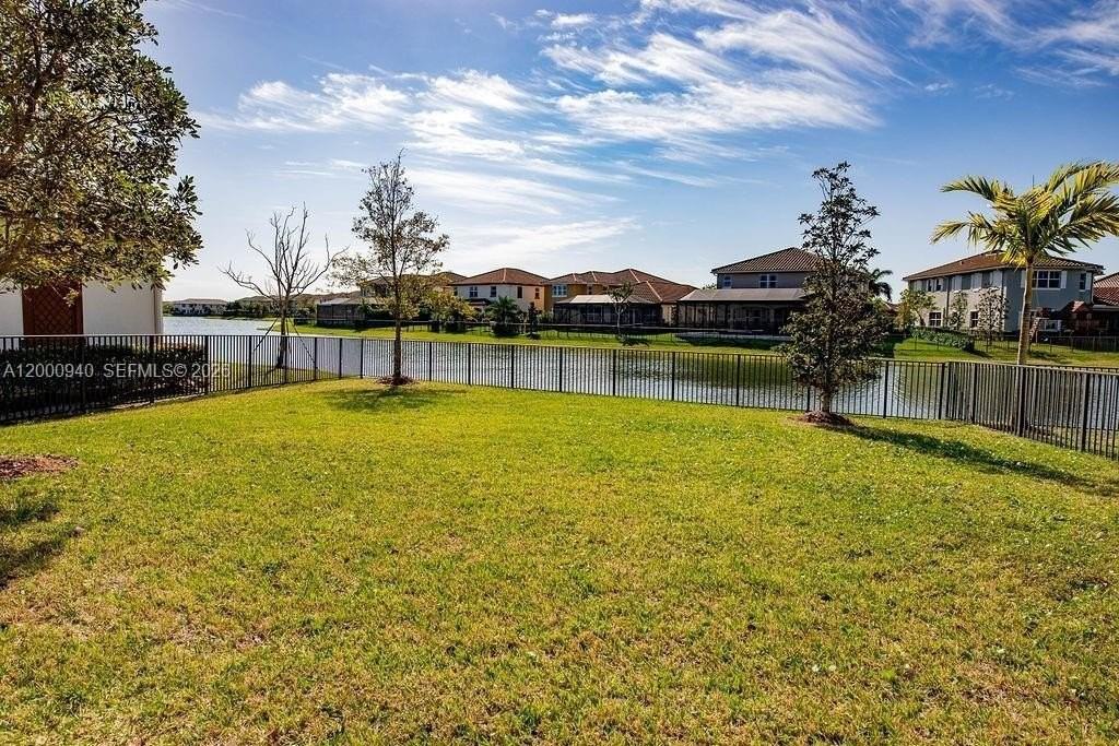 8630 Lakeside Bnd - Photo 3 of 50