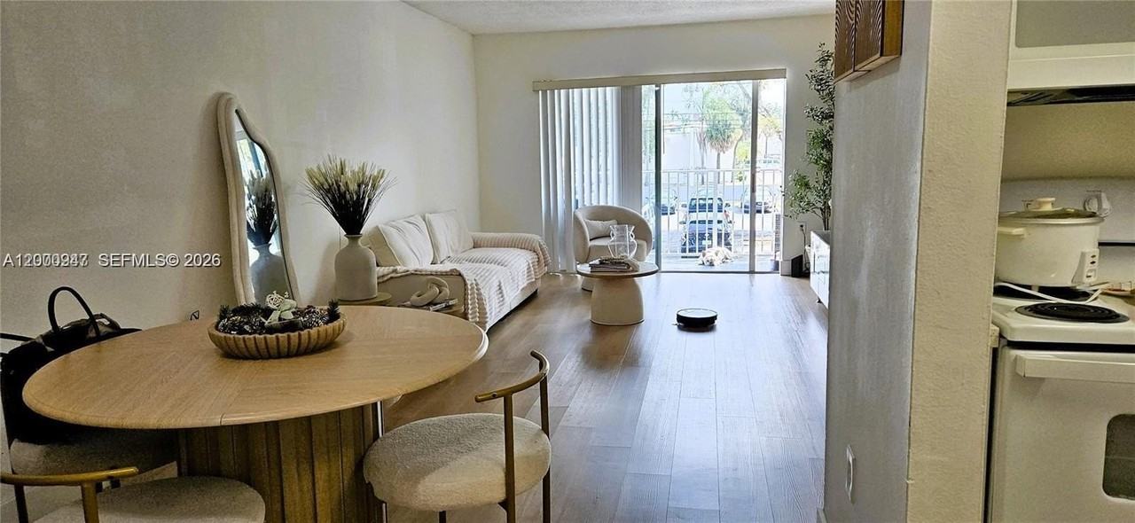 4804 Nw 79th Ave #201 - Photo 7 of 48