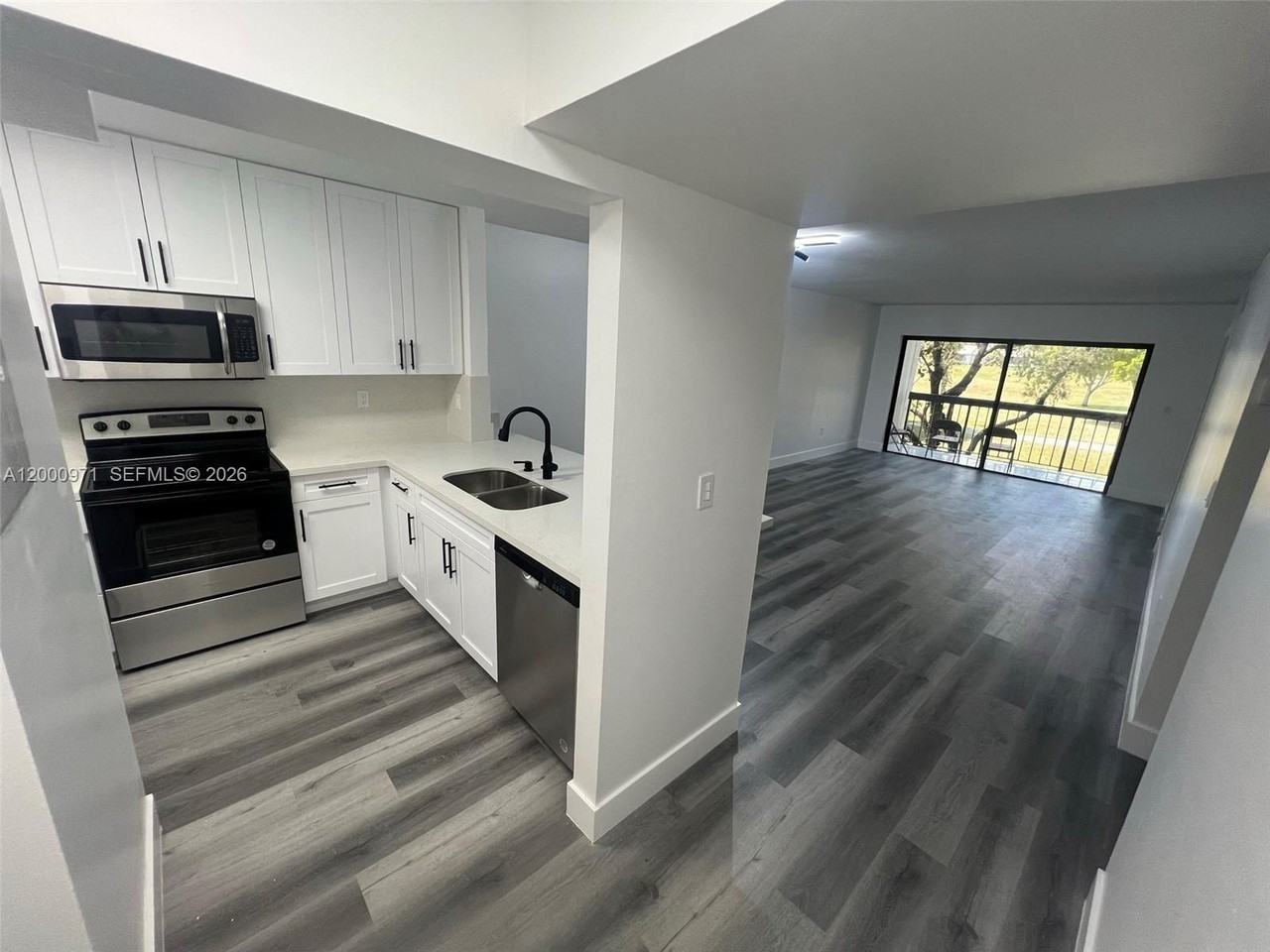 10317 Nw 9th Street Cir #202