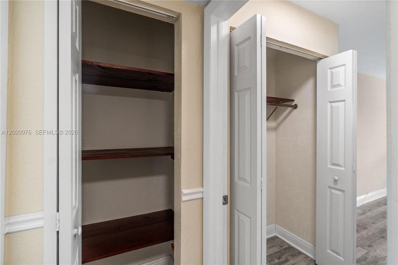 9441 Sw 76th St #V32 - Photo 4 of 28