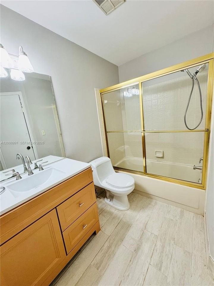 4952 N Hemingway Cir #4952 - Photo 4 of 10