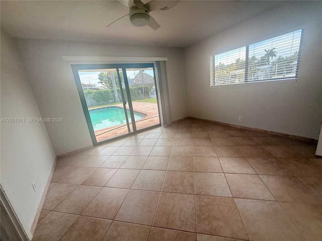 2730 Ne 7th St - Photo 5 of 10