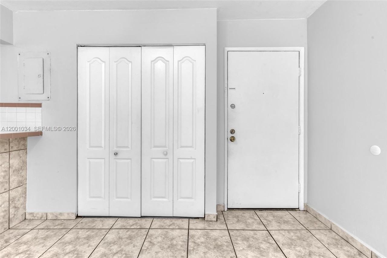 210 Fontainebleau Blvd #210 - Photo 7 of 32