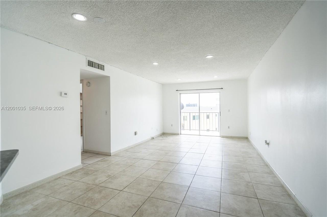 7150 Indian Creek Dr #506 - Photo 2 of 14