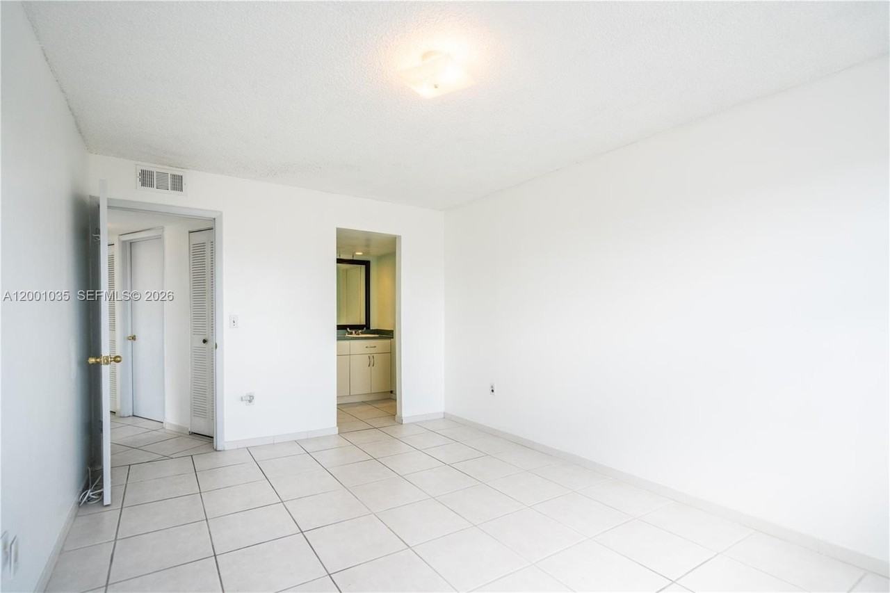7150 Indian Creek Dr #506 - Photo 6 of 14