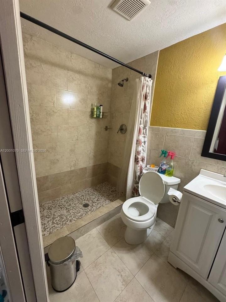 5501 Sw 89th Ave #2 - Photo 3 of 12