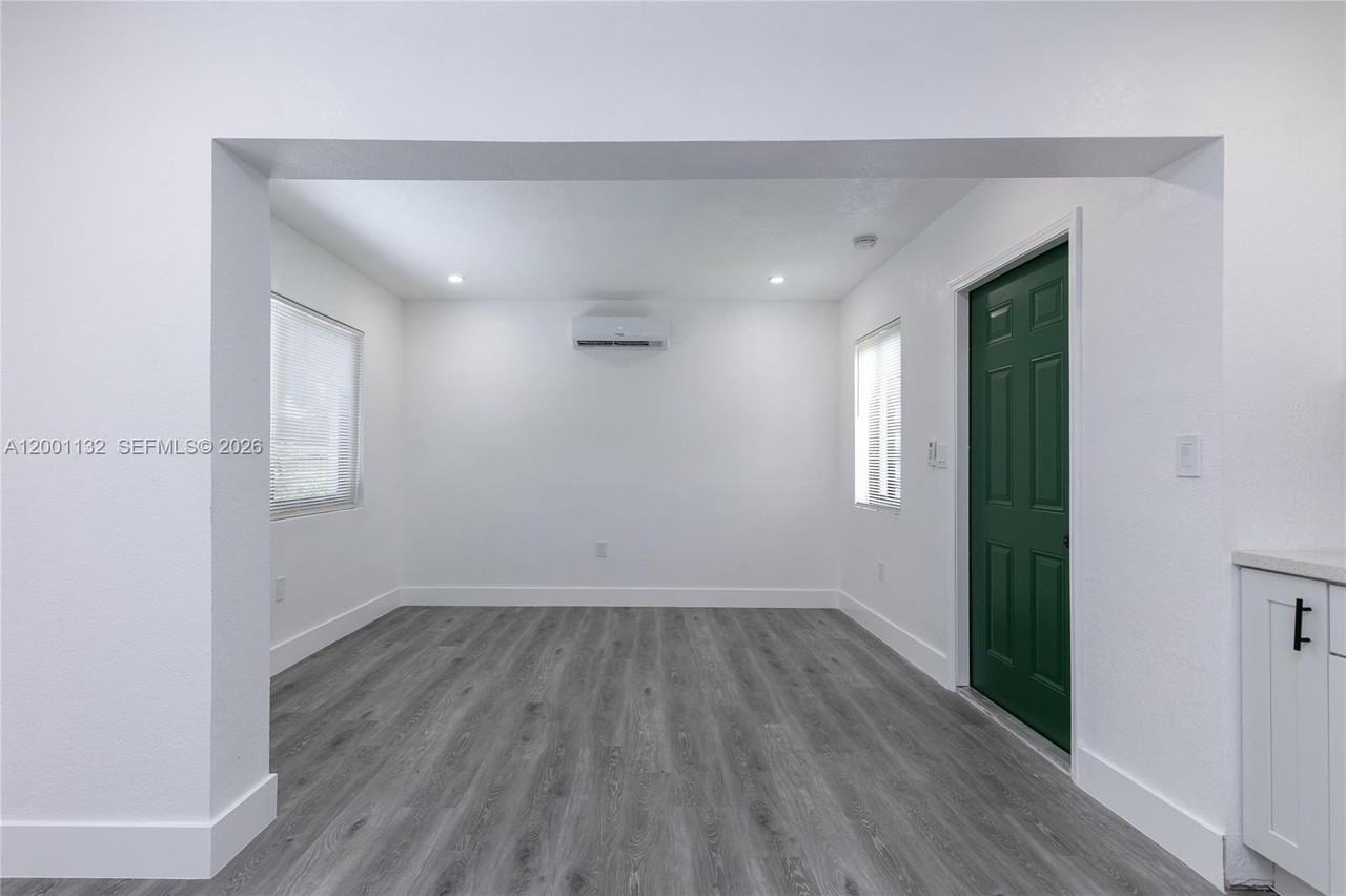 6125 Sw 40th Ct #4 - Photo 7 of 15