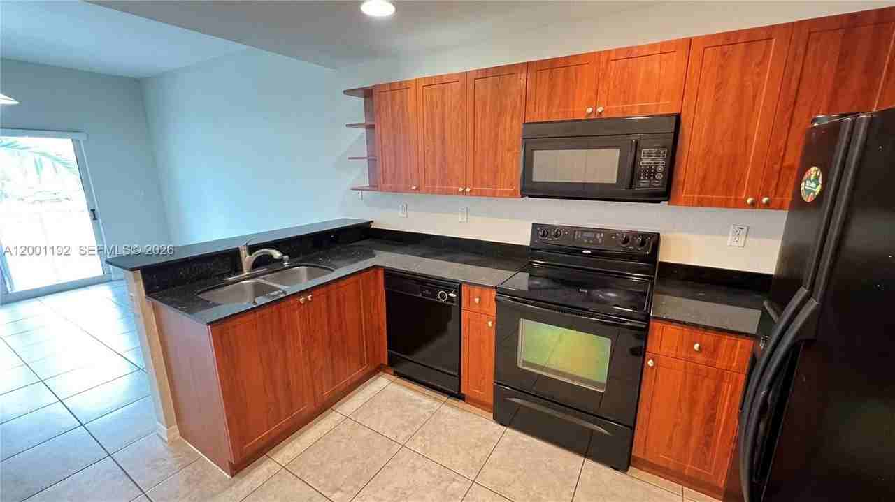 10885 Nw 89th Ter #221 - Photo 5 of 23