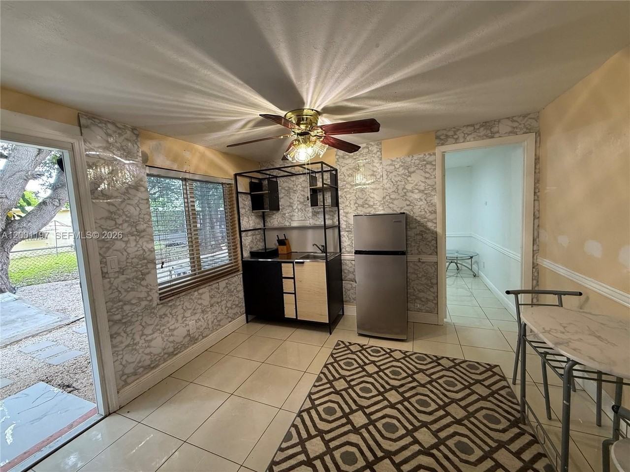 2021 Wilmington St #B - Photo 6 of 11