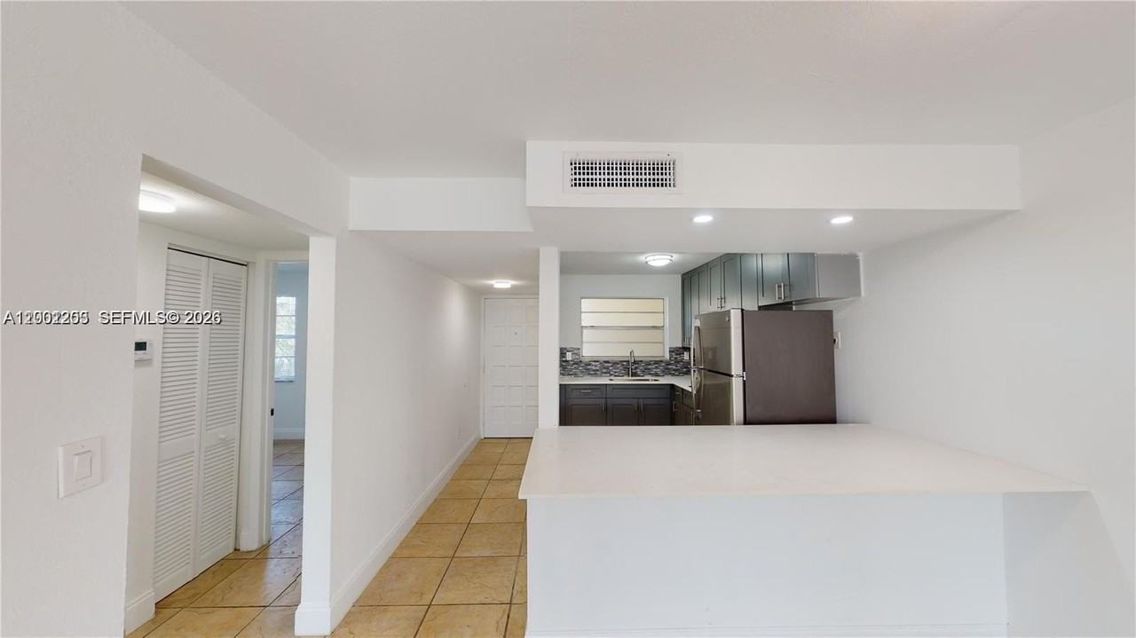 453 Sw 2nd St #301C - Photo 4 of 21