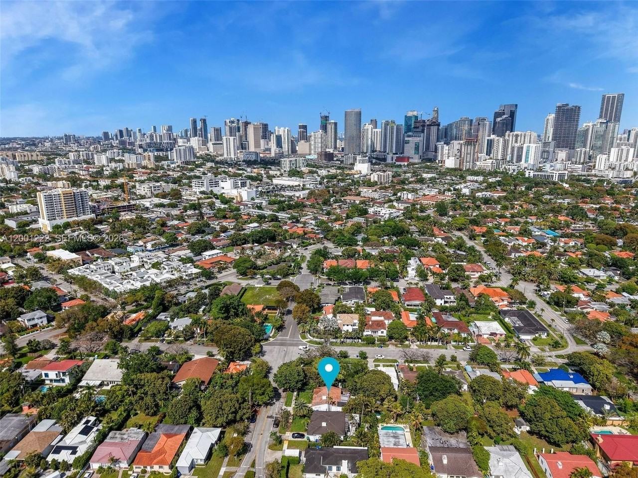 2311 Sw 9th Ave - Photo 3 of 34