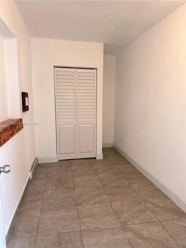 6613 Evergreen Dr #B - Photo 7 of 13