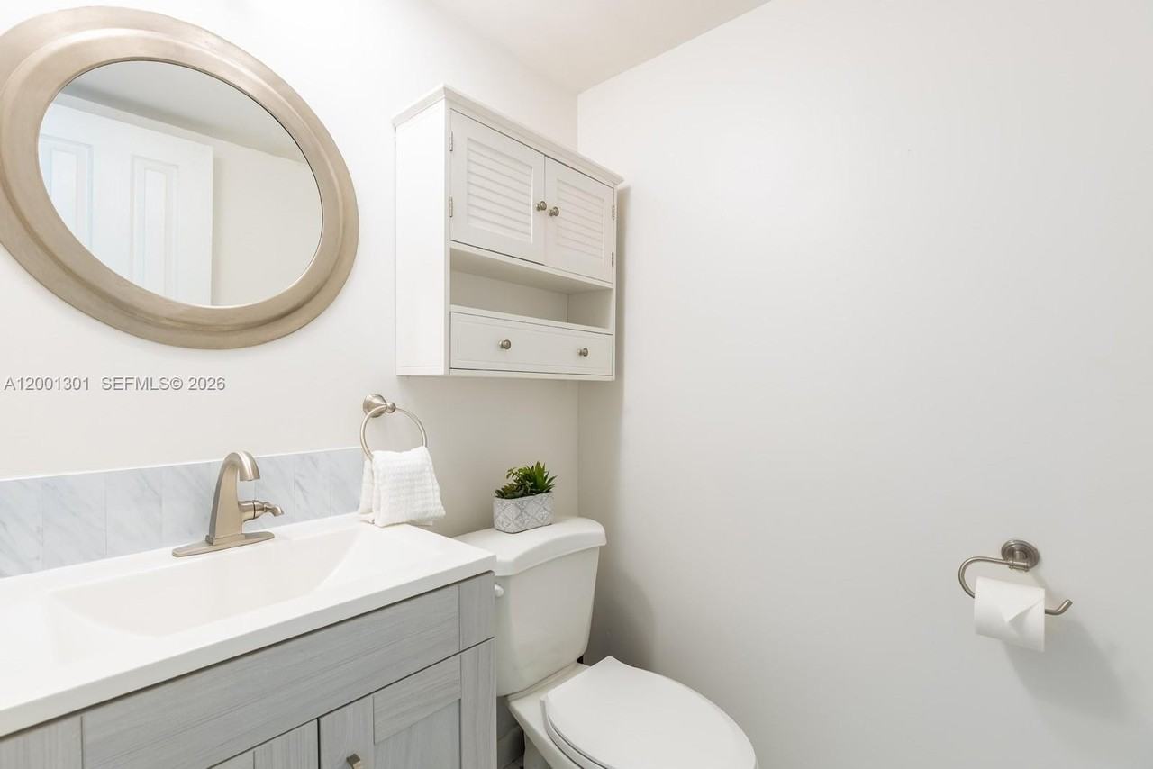 635 Euclid Ave #225 - Photo 6 of 22