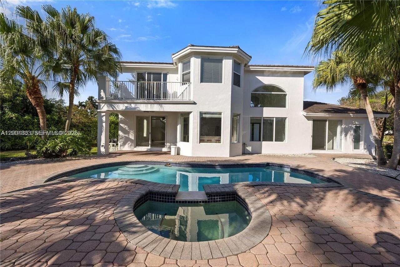 16449 Sw 84th Pl - Photo 4 of 50