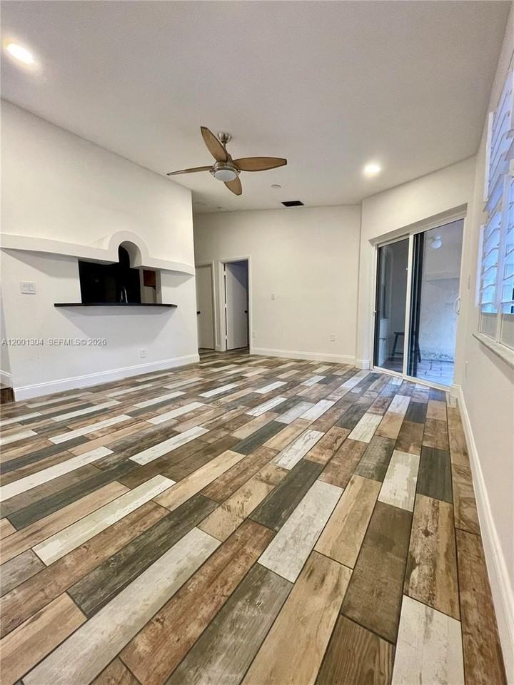 11288 Sw 9th Ct - Photo 2 of 11