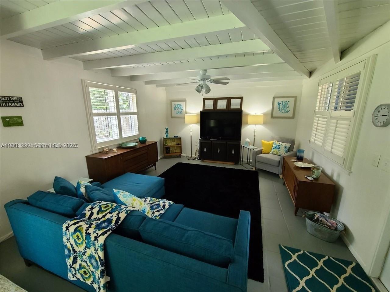 2741 Ne 16th Ave - Photo 6 of 19