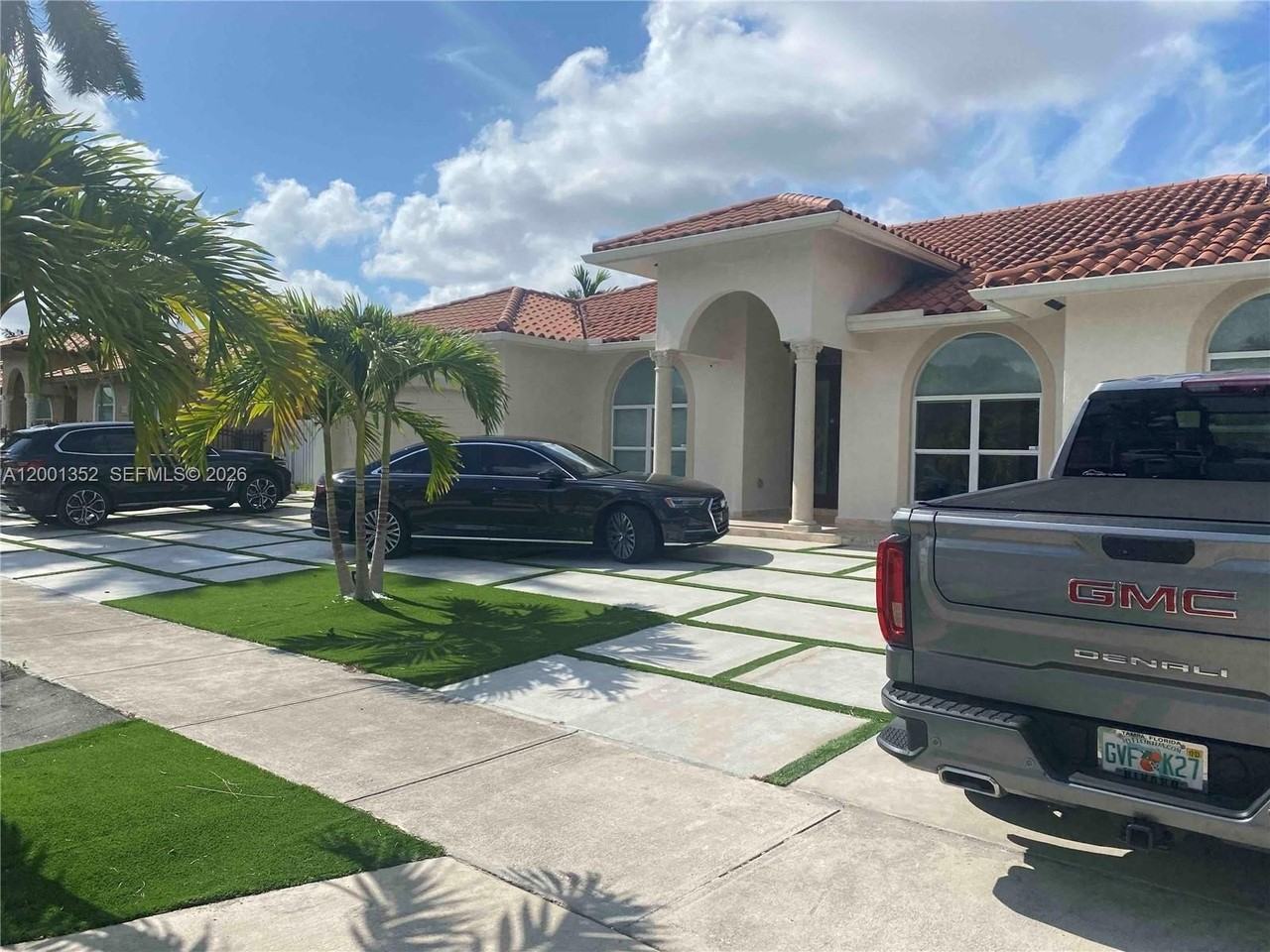 14302 Sw 15th St - Photo 3 of 50