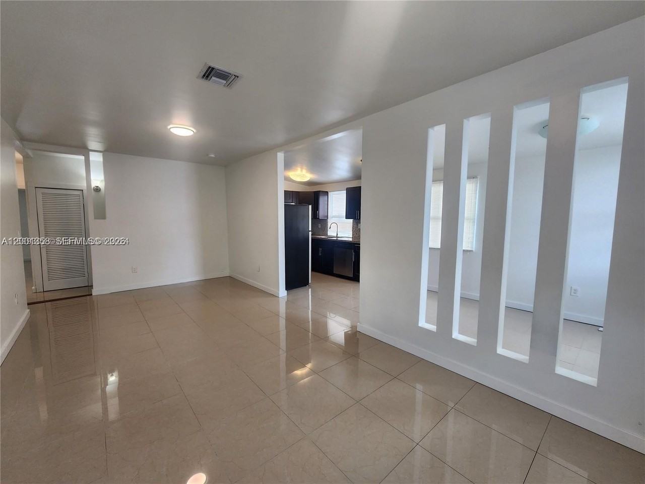 1726 Sw 25th Ave #1 - Photo 2 of 14