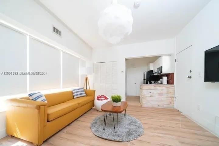 227 1st St #7 - Photo 3 of 12