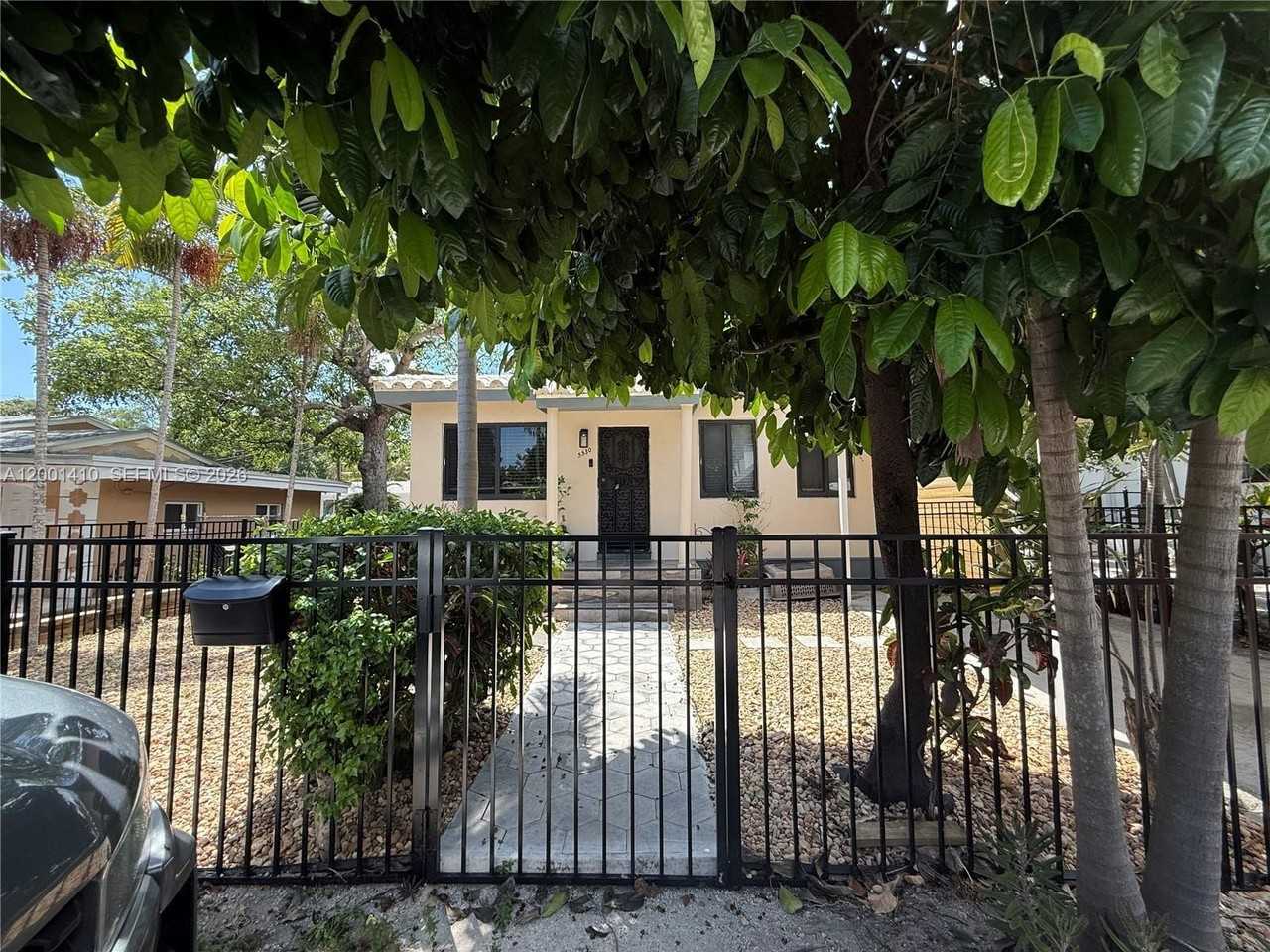 5530 Nw Miami Ct - Photo 2 of 50