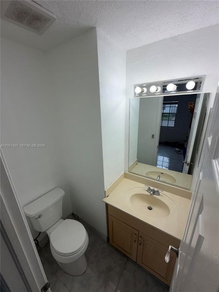 7431 Tam Oshanter Blvd #7431 - Photo 6 of 10