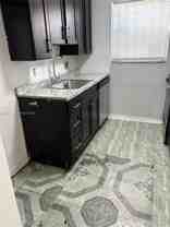 270 Ne 142nd St #14A - Photo 1 of 1