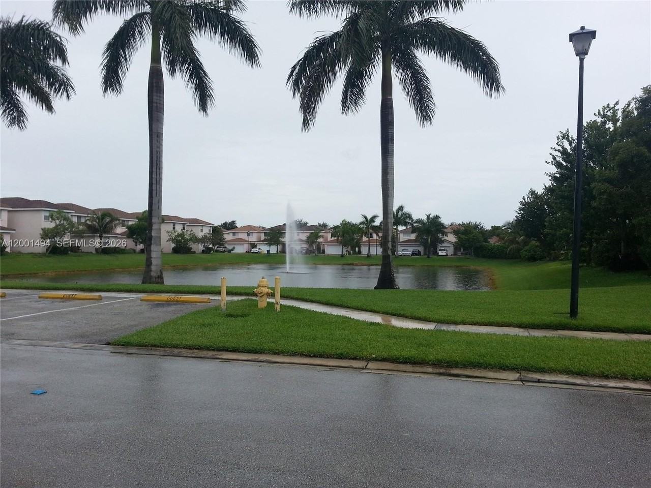 5450 Nw 94th Ter - Photo 5 of 5