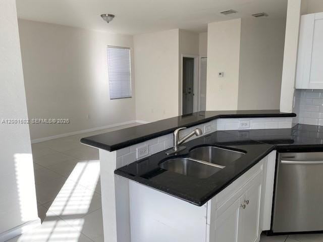 16568 Sw 54th St - Photo 5 of 30