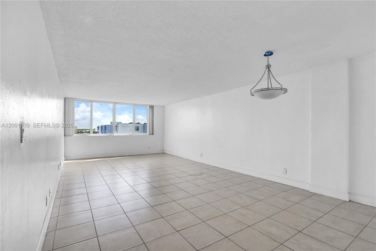 9143 Sw 77th Ave #B710 - Photo 2 of 18