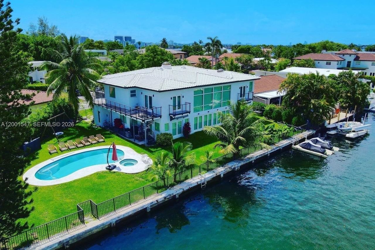 13300 Biscayne Bay Ter - Photo 2 of 44