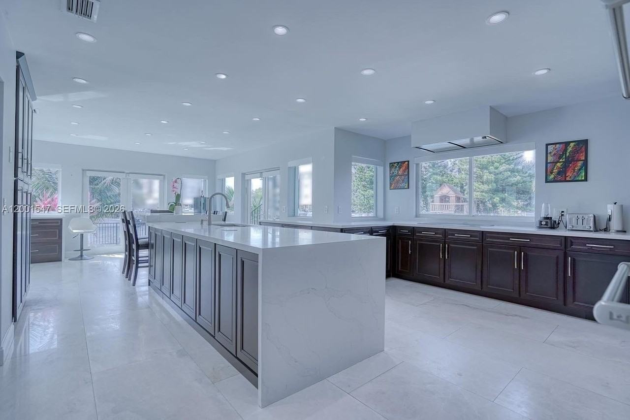 13300 Biscayne Bay Ter - Photo 6 of 44