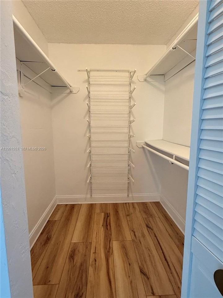 10834 N Kendall Dr #X13 - Photo 5 of 25