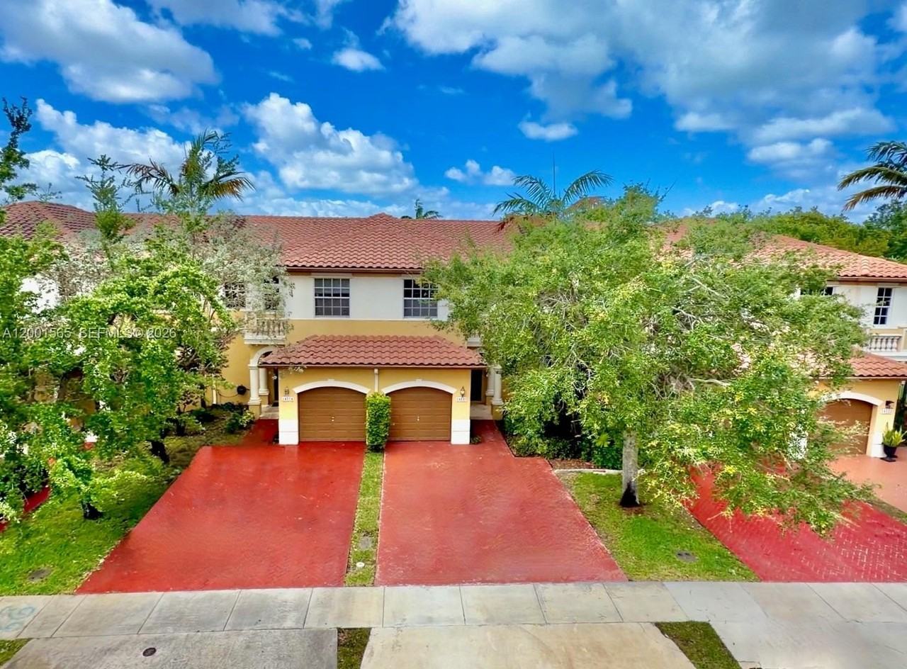 14110 Sw 51st Ct - Photo 2 of 50