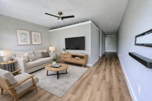 335 Sw 20th St #8 - Photo 1 of 1