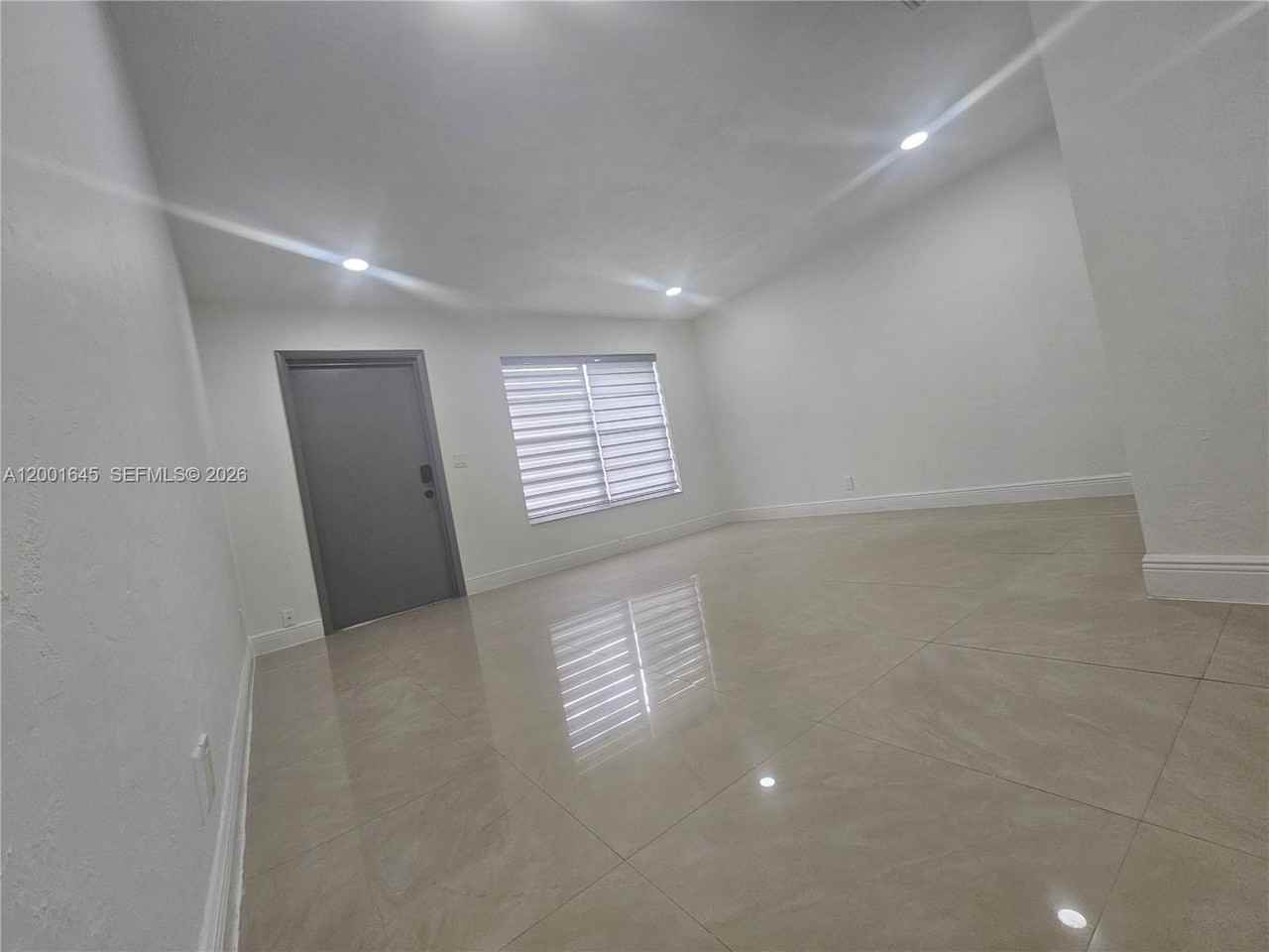 700 Ne 46th Ct #2 - Photo 3 of 19