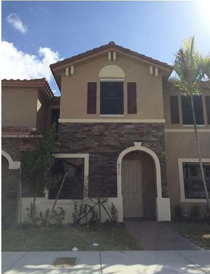8913 W 35th Way - Photo 2 of 7