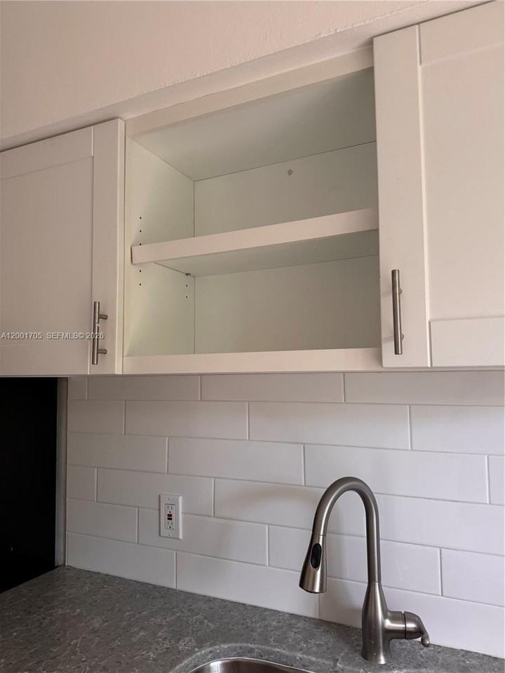7701 Ne 3rd Ct #3 - Photo 5 of 13