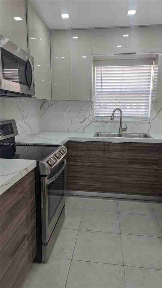 213 E Forest Oak Cir #213 - Photo 4 of 42