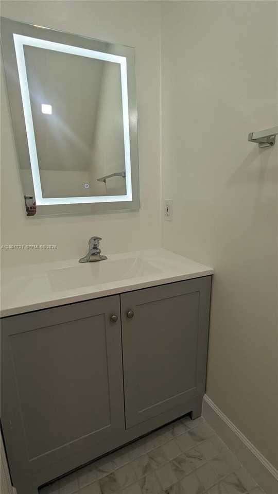 213 E Forest Oak Cir #213 - Photo 6 of 42