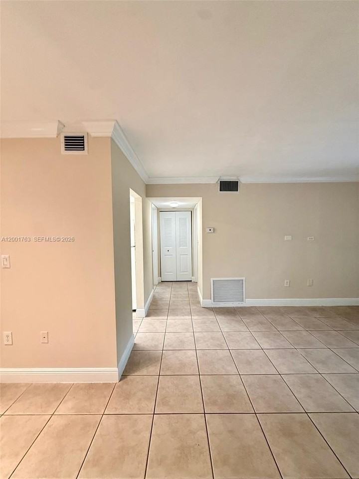 10403 N Kendall Dr #A209 - Photo 7 of 28