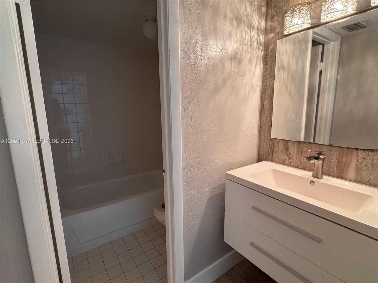 910 Constitution Dr #910C - Photo 4 of 14