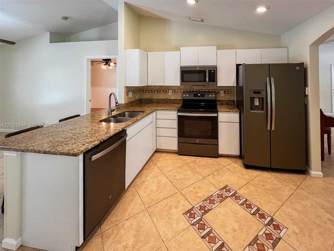 16332 122nd Dr N #16332 - Photo 5 of 29