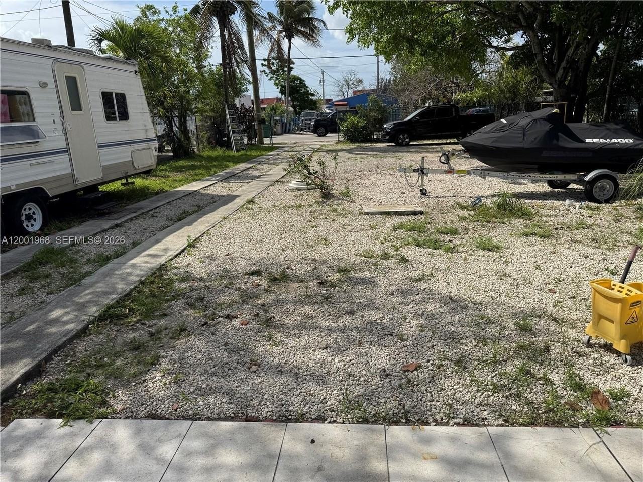 3175 Nw 27th St - Photo 2 of 21