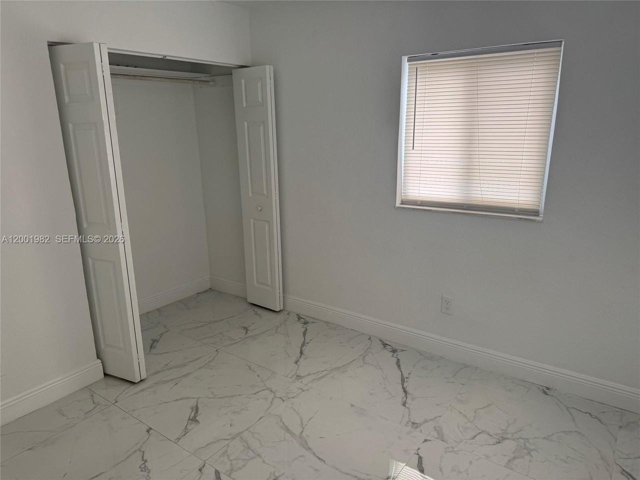 19710 Nw 46th Ave #1 - Photo 5 of 11