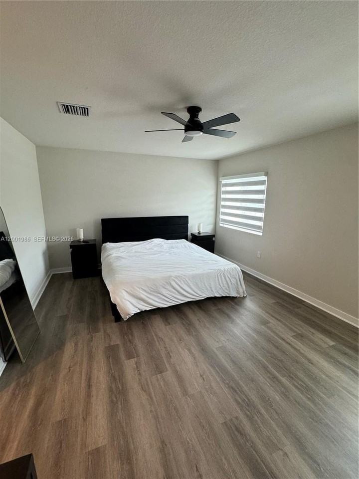 1009 Nw 4th Ter #0 - Photo 7 of 20