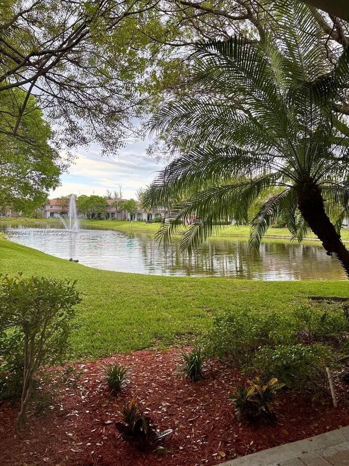 2741 Sw 83rd Ave #104 - Photo 5 of 18